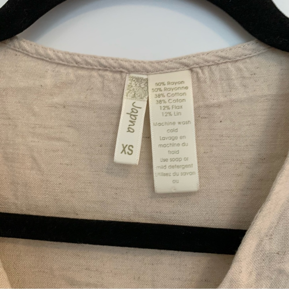 Linen Blend Peplum Button-Front Top - Picture 4 of 6